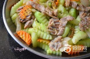 白掉瓜能炒着吃吗,揭秘其炒食新风尚